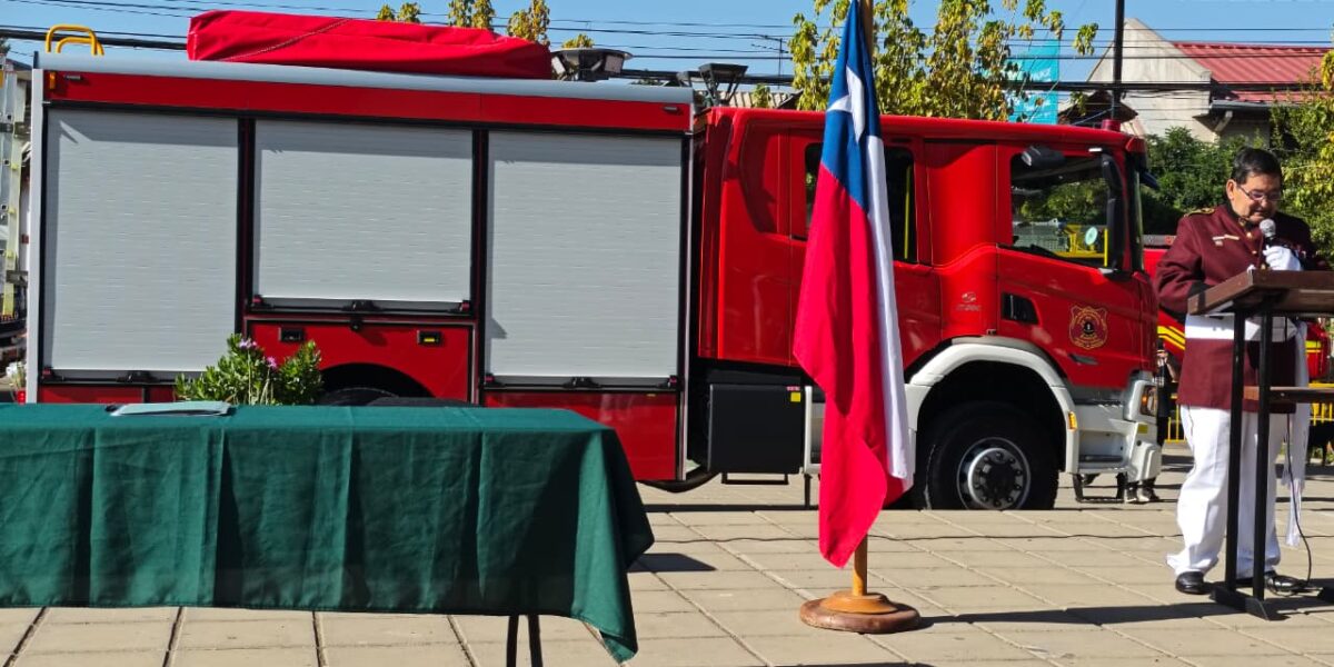 Cuerpo de Bomberos de El Monte incorpora nueva unidad multipropósito tras siete años de gestión