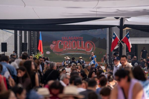 Talagante abrió su XXV Festival Folclórico con una nueva fiesta criolla en el Parque Tegualda
