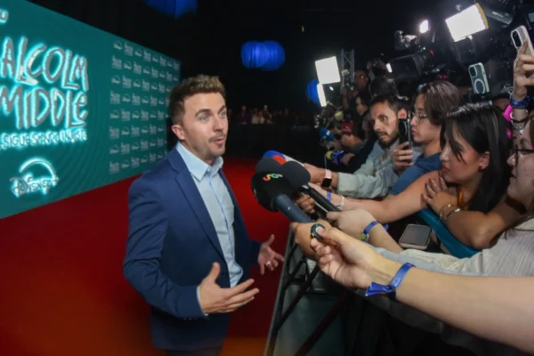 Frankie Muniz celebra el regreso de Malcolm: “Me divertí mucho más de lo que jamás lo había hecho como actor”