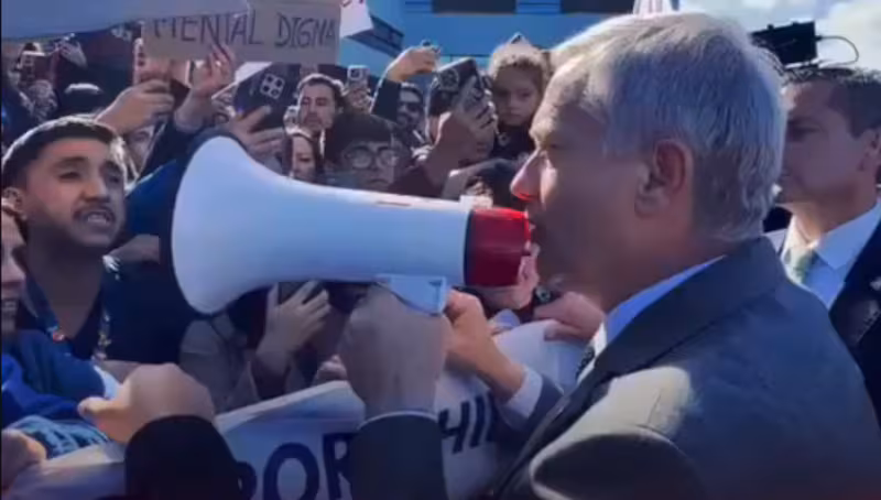 Kast relata diálogo con funcionarios de salud tras manifestación en Temuco: “No dejemos que una minoría impida el diálogo”