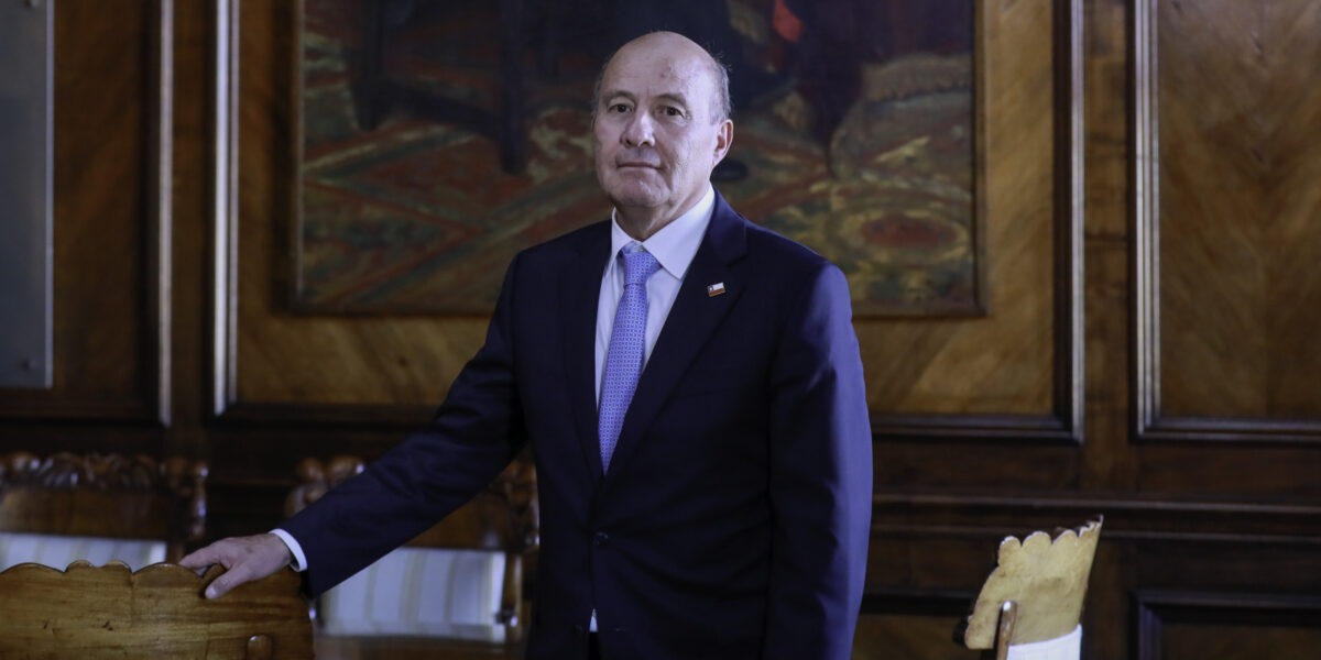 Quiroz aclara que no habrá recorte en alimentación escolar ni becas tras oficio de Hacienda
