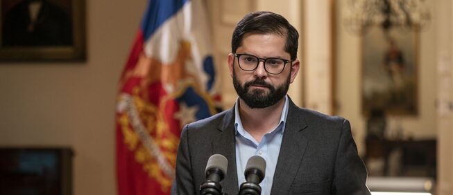 Boric rindió $5,8 millones en gastos de oficina en su primer mes como expresidente