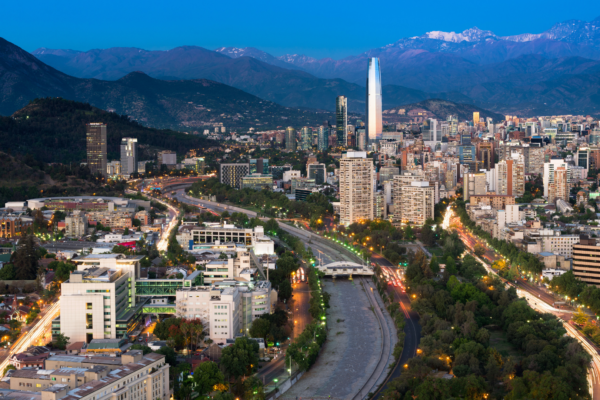 La venta de viviendas nuevas en la Región Metropolitana creció 19% en el primer trimestre de 2026, impulsada por el subsidio a la tasa hipotecaria en unidades bajo 4.000 UF.