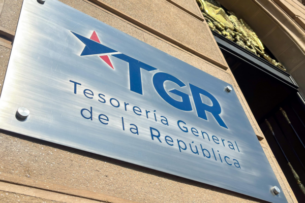 Recaudación por deudores del CAE supera los $34 mil millones y Tesorería flexibiliza convenios de pago