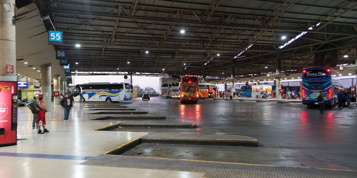Transporte público en Talagante: vecinos denuncian viajes de hasta cinco horas y buses en mal estado