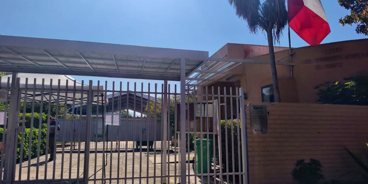 Funcionarios del Liceo Luis Humberto Acosta Gay paralizan actividades por hechos de violencia