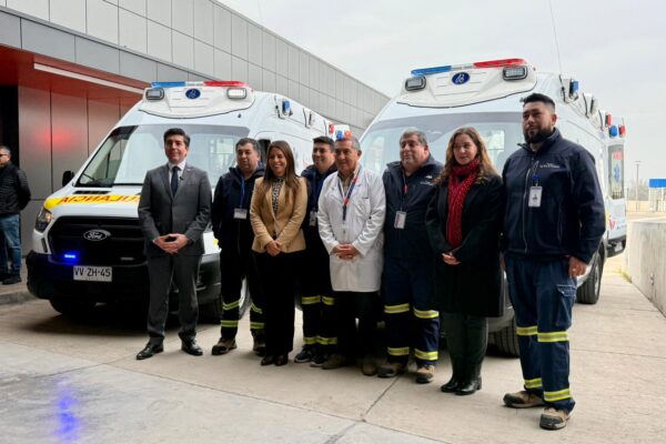 Nuevo Hospital San José de Melipilla iniciará traslado definitivo y suma dos ambulancias para emergencias