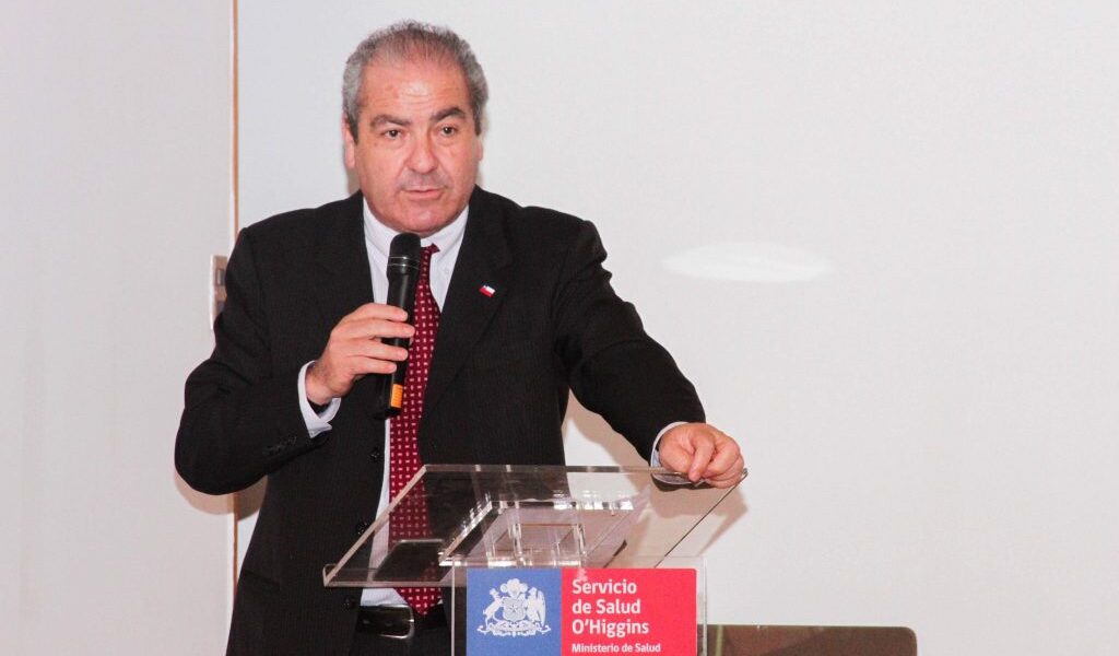 Exsubsecretario Luis Castillo respalda ajuste en Salud y afirma que existe espacio para mayor eficiencia