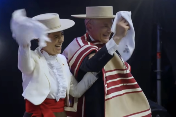 Kast inaugura las fondas del Parque O’Higgins con su primer pie de cueca como Presidente