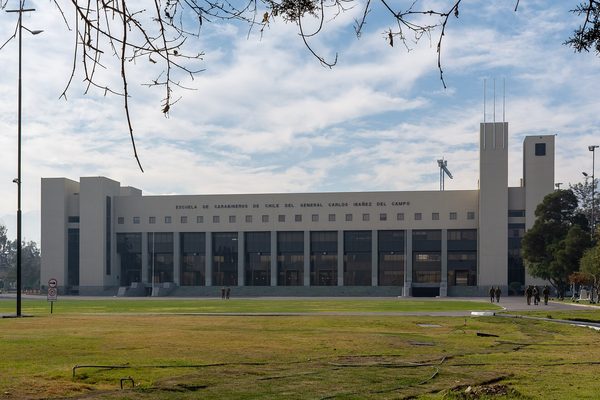De la crisis de postulaciones al récord: Carabineros alcanza su mayor interés en dos décadas