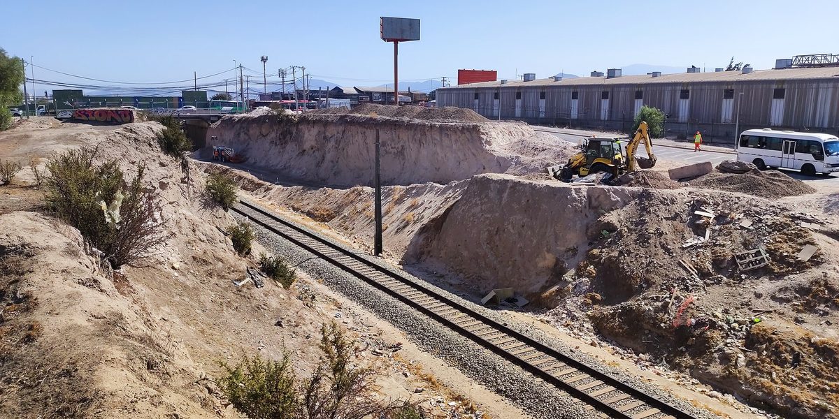 Tren a Melipilla debutará sin conexión a Alameda: EFE posterga tramo soterrado